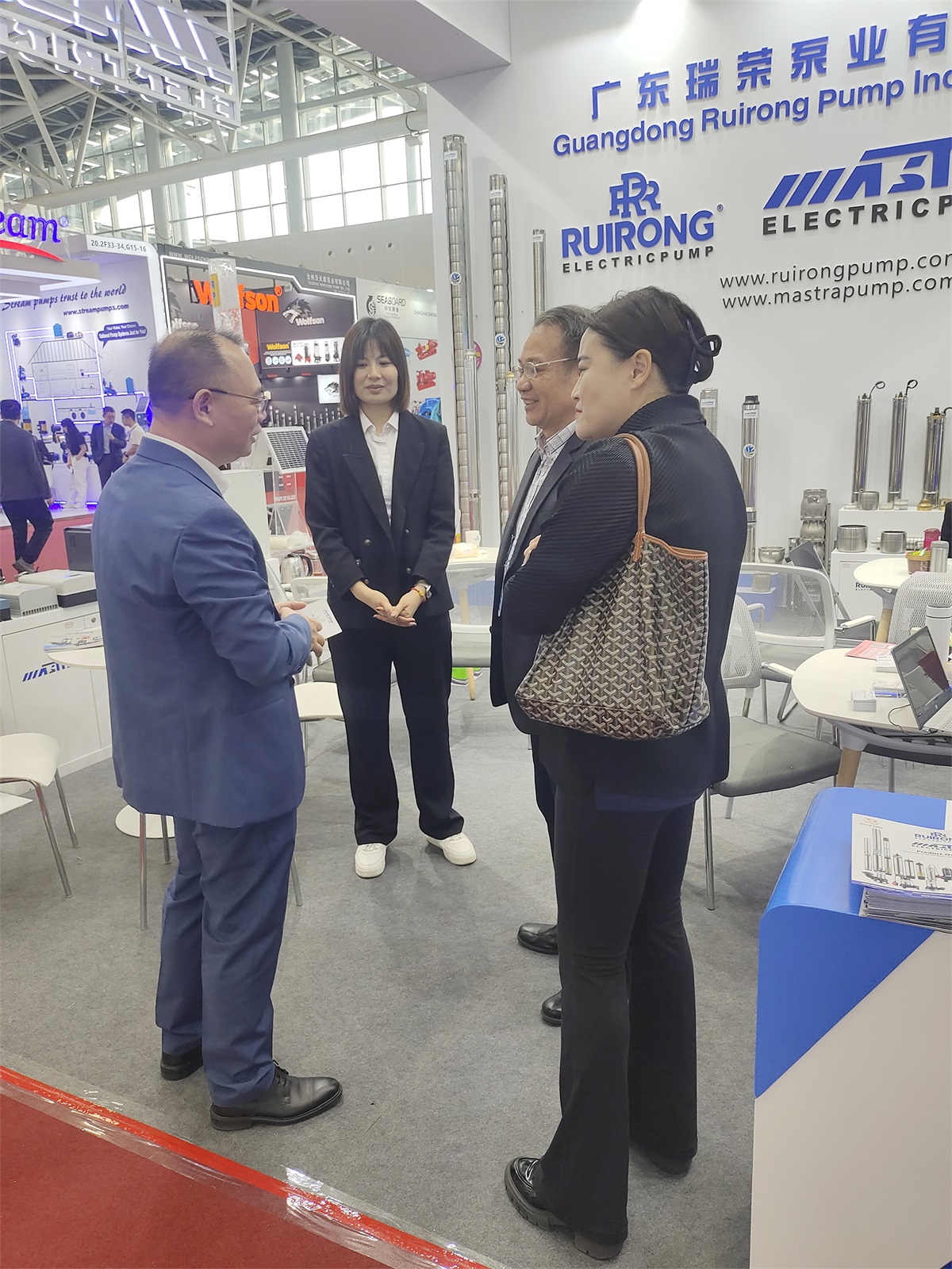 submersible deep well pump